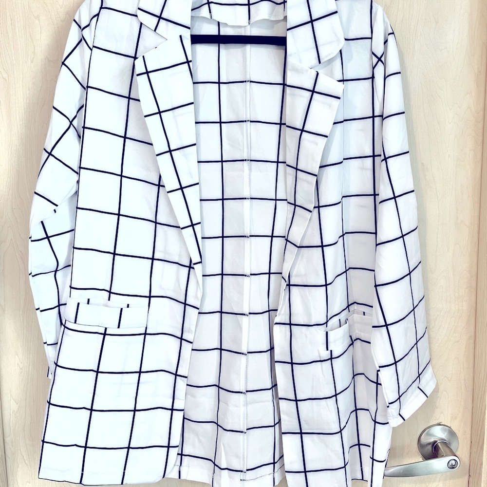 SHEIN black and white blazer